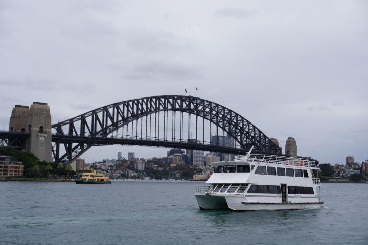 Sydney Harbour Discovery Dinner Cruise
